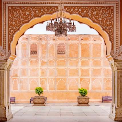 Glimpse of City Palace Jaipur during Dhundhar tour package in Rajasthan